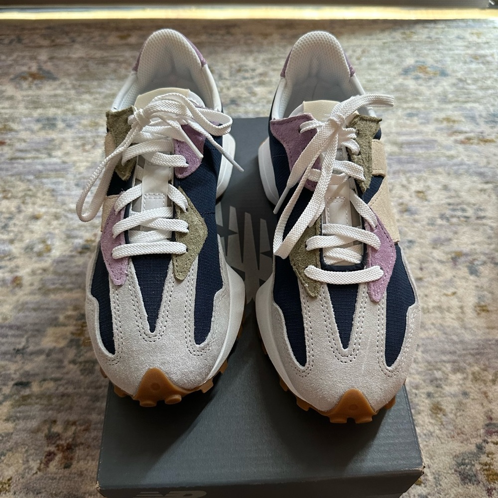 New Balance 327 Sneakers
